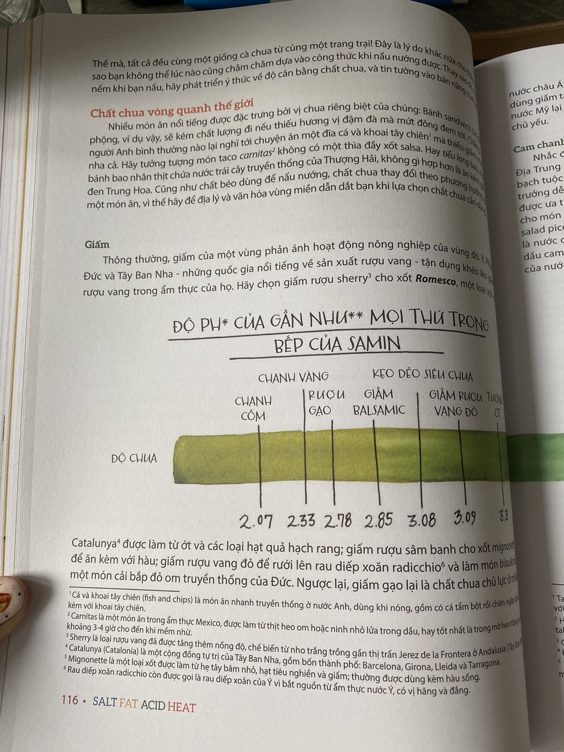 Sách dày, in đẹp, nội dung phong phú, giao hàng nhanh, bọc kỹ và được tặng vài card cứng đẹp lắm á Sách dày, in đẹp, nội dung phong phú, giao hàng nhanh, bọc kỹ và được tặng vài card cứng đẹp lắm á