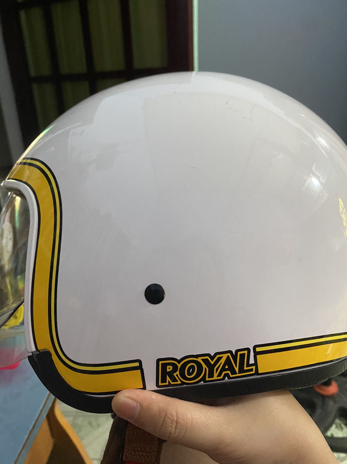 Giao hàng nhanh. Đóng gói chắn chắn. Nón này tiện vì có thể giấu được kính không như những nón khác. Có dịp mua nữa sẽ ủng hộ shop tiếp