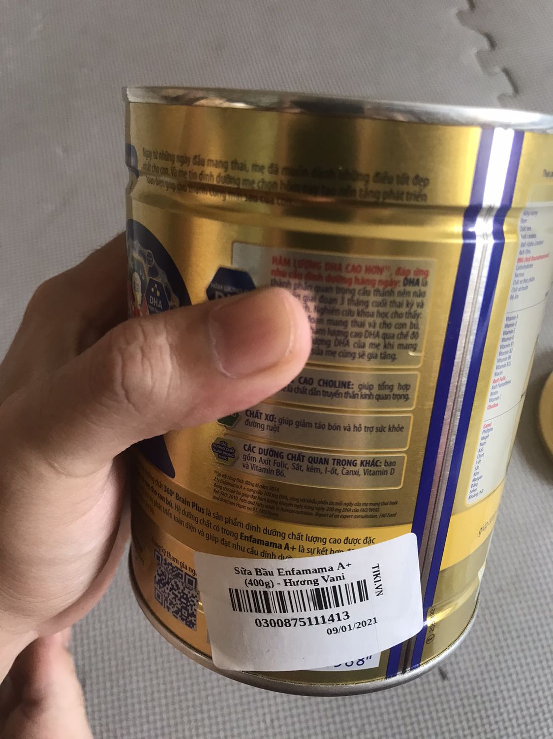 Mình đặt hương vani, bên ngoài cũng dán giấy hương vani, mở hộp ra lại là hương choco, thế là sao shop nhỉ.