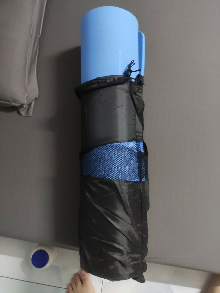 mình vừa nhận đc hàng. shop giao siêu nhanh luôn. thảm dày dặn , màu thảm đẹp. chất lượng tốt . nói chúng đáng mua mn ạ mình vừa nhận đc hàng. shop giao siêu nhanh luôn. thảm dày dặn , màu thảm đẹp. chất lượng tốt . nói chúng đáng mua mn ạ