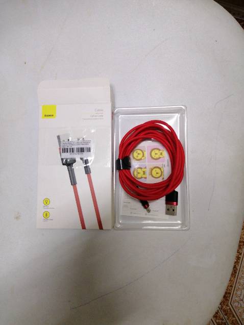 Chân sạc khít với điện thoại. Giao hàng đúng hẹn