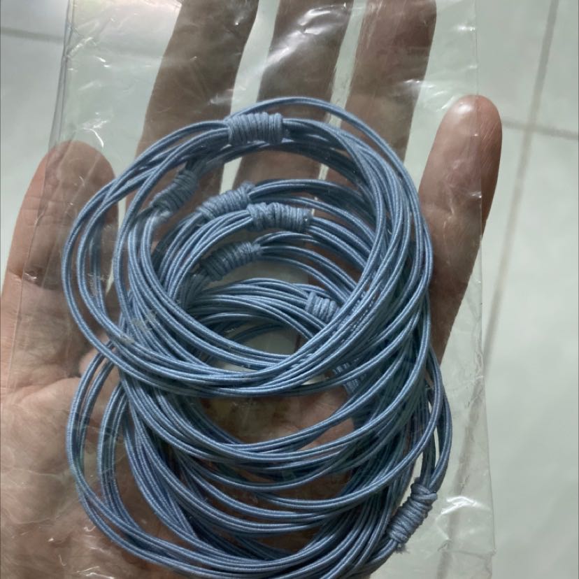 Shop giao 10 sợi 1 màu, chán quá