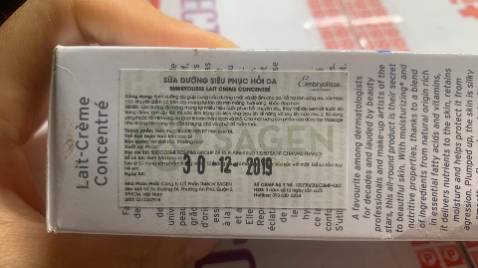 Hộp bị méo, hàng cận date. Chưa sd lên chưa biết chất lg ntn. Hộp bị méo, hàng cận date. Chưa sd lên chưa biết chất lg ntn.