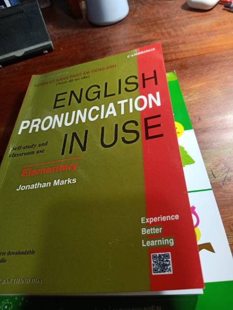 Rất là ưng ý lun nha. Có màu rất bắt mắt, hình ảnh dễ thương in nét rõ ràng. Nhìn là muốn học ngay