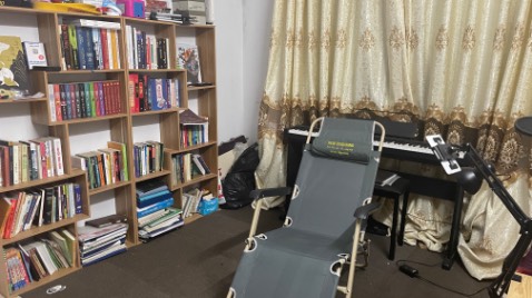 Ghế mở ra thành giường được hay phết 😂 chạy từ web khác sang đây mua vì rẻ hơn. Mình 170 90kg vẫn ngồi được