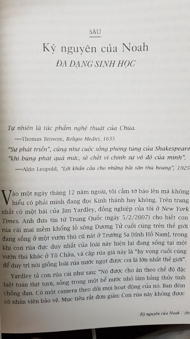 sách giao nhanh chóng, nhân viên giao hàng thân thiện. kiến thức tác giả rất sâu dày. bản dịch tốt. mua đợt sale giá tốt. cho tiki 5 sao.