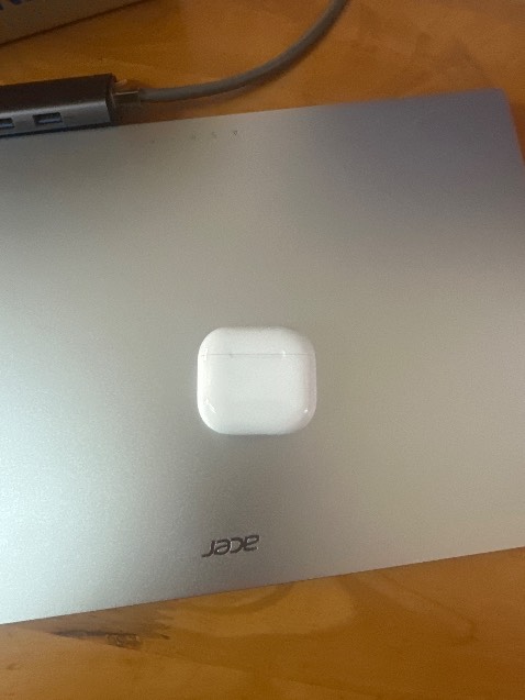 Giao hàng rất nhanh, đóng gói rất cẩn thận. Tai nghe check chính hãng rất ok