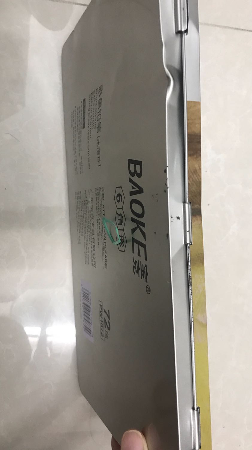 Hàng thuộc dạng cao cấp mà móp méo, rỉ sét, bút màu mà va đập mạnh sẽ ảnh hưởng chất lượng bên trong như bị gãy ruột, thất vọng!