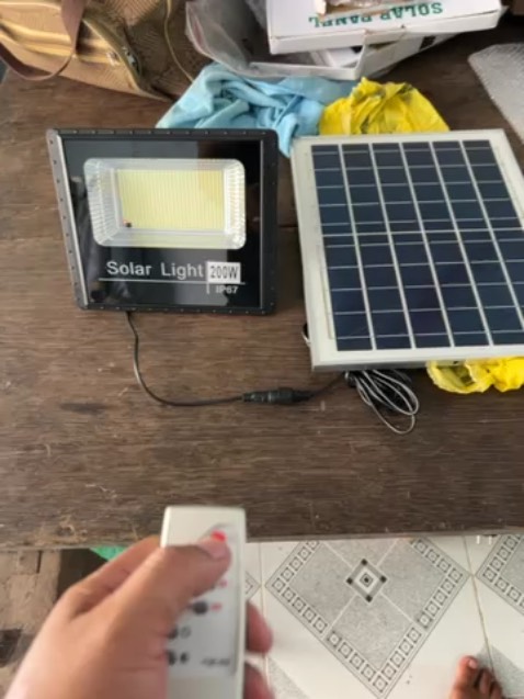 Shop làm ăn như qq. Giao hàng hok sử dụng được đề nghị tiki dẹp mẹ cái shop này luôn để người khác không bị ***.