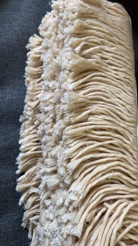 hàng đã nhận về tay, sợi chổi rất xịn. tay cầm chắc chắn, mua cùng mấy thứ khác đều ưng, shop uy tín, gửi đủ hàng