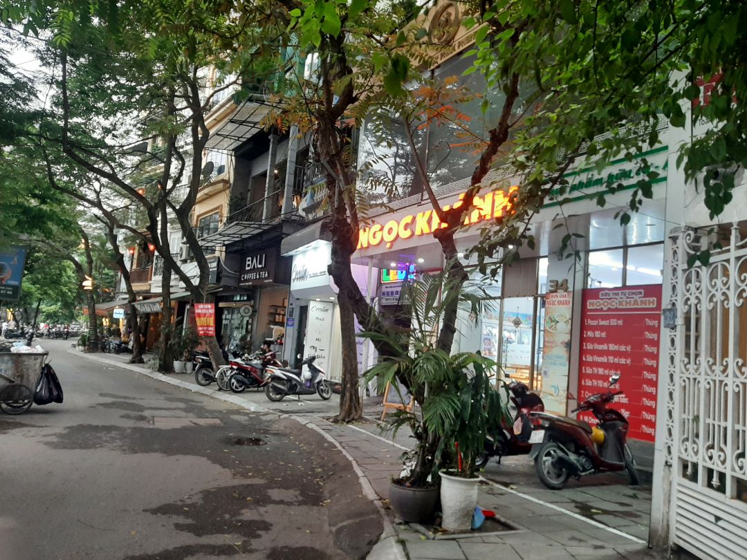 Sách dày dặn, giấy đẹp, nội dung cô đọng.