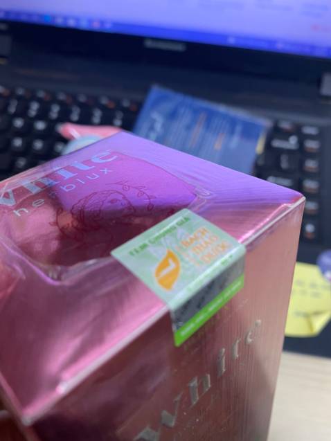 xài hiệu quả nha chị em. da kiểu sáng hồng mướt mướt. mình dùng hết liệu trình rồi tiện mua chai sữa tắm nên làm th êm hộp nữa uống duy trì. Hàng chính hãng đầy đủ tem mác lần nào mua shop cũng tặng quà! Tks shop nhiều