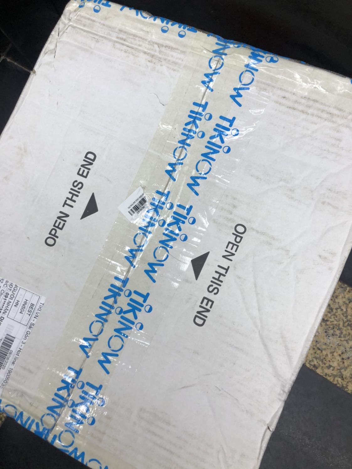 Đóng gói kỹ càng, vỏ hộp hơi cũ kỹ, giao hàng nhanh hơn dự kiến.