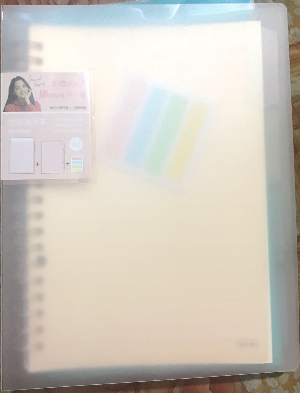 Giao hàng nhanh. Sản phẩm giống với hình ảnh mô tả, rất xinh, rất ưng ý