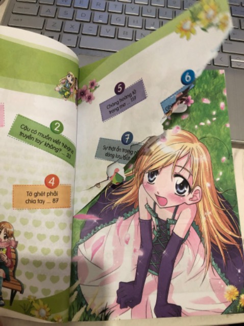 Sách bị rách lỗi vẫn giao cho khách 😭