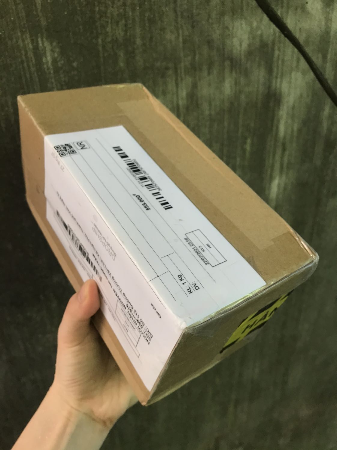 Mua tiki là mình cảm thấy yên tâm, chứ lên shoppee xem hàng mall sao mà cứ thấy đắt mà k yên tâm. 
Hàng đóng gói cẩn thận, hàng tiki khi nào cũng được dán logo tiki. 
10 điểm cho sản phẩm của shop 👍