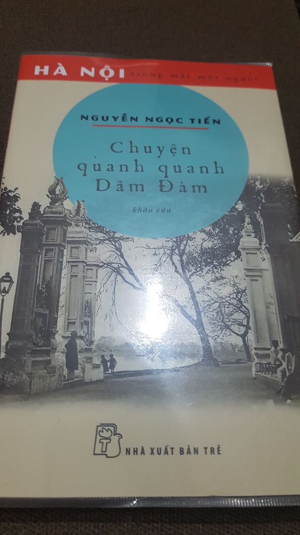 Sách được bao bọc rất đẹp. Thời gian giao hàng nhanh chóng. Anh shipper rất tận tình, vui vẻ.