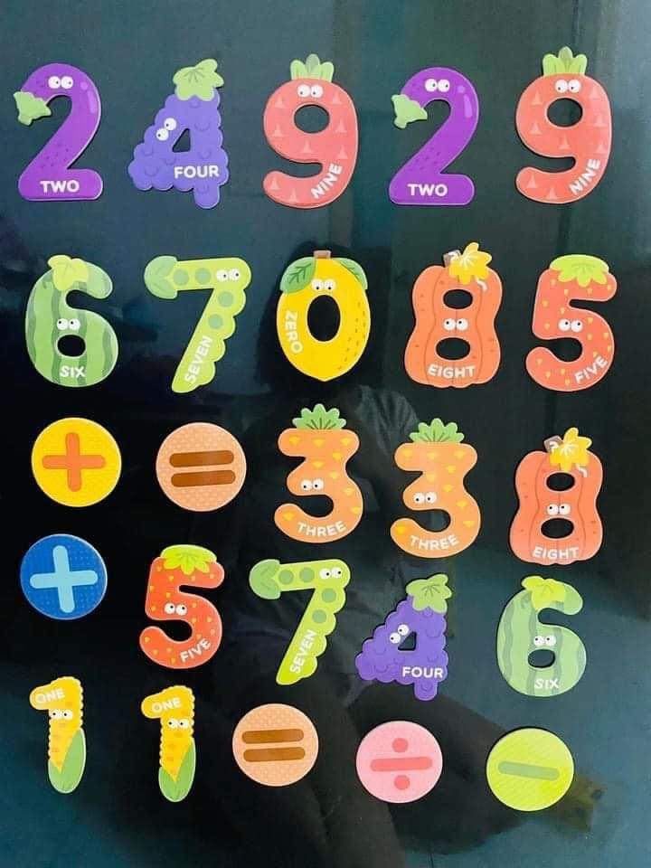 Nam châm hít mạnh, mỗi số biểu tượng của 1 loại trái cây nên bé rất hứng thú học hỏi. Màu sắc đẹp, sặc sỡ bắt mắt. Hàng đúng chất lượng ạ