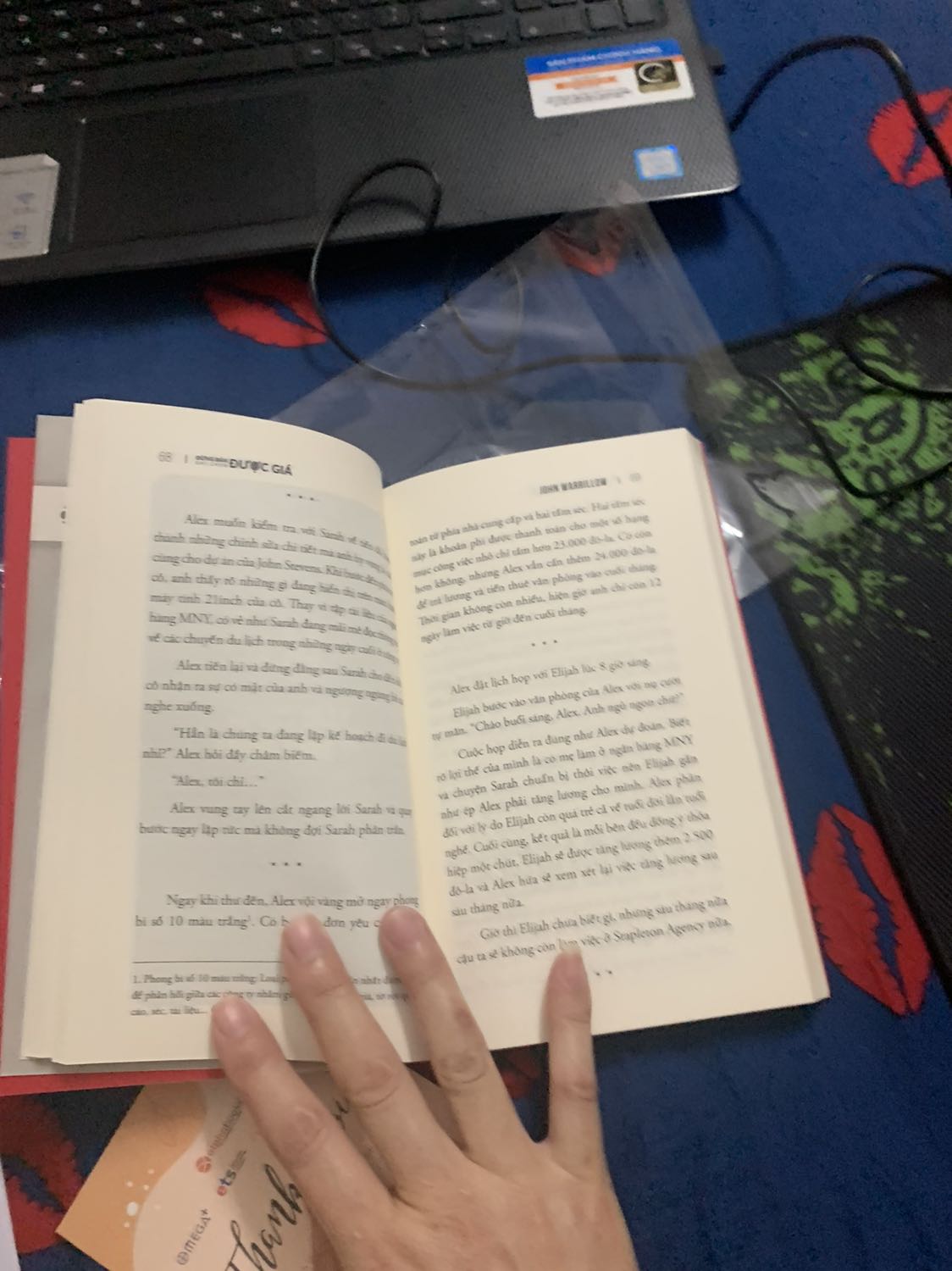 Sách trông rất chất lượng, đẹp , có cả thư cảm ơn , rất hài lòng với shop