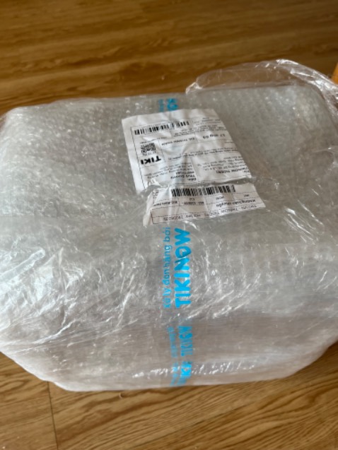 Hàng đóng gói kỹ lưỡng, cẩn thận. Tuy nhiên thái độ nhân viên giao hàng không tốt