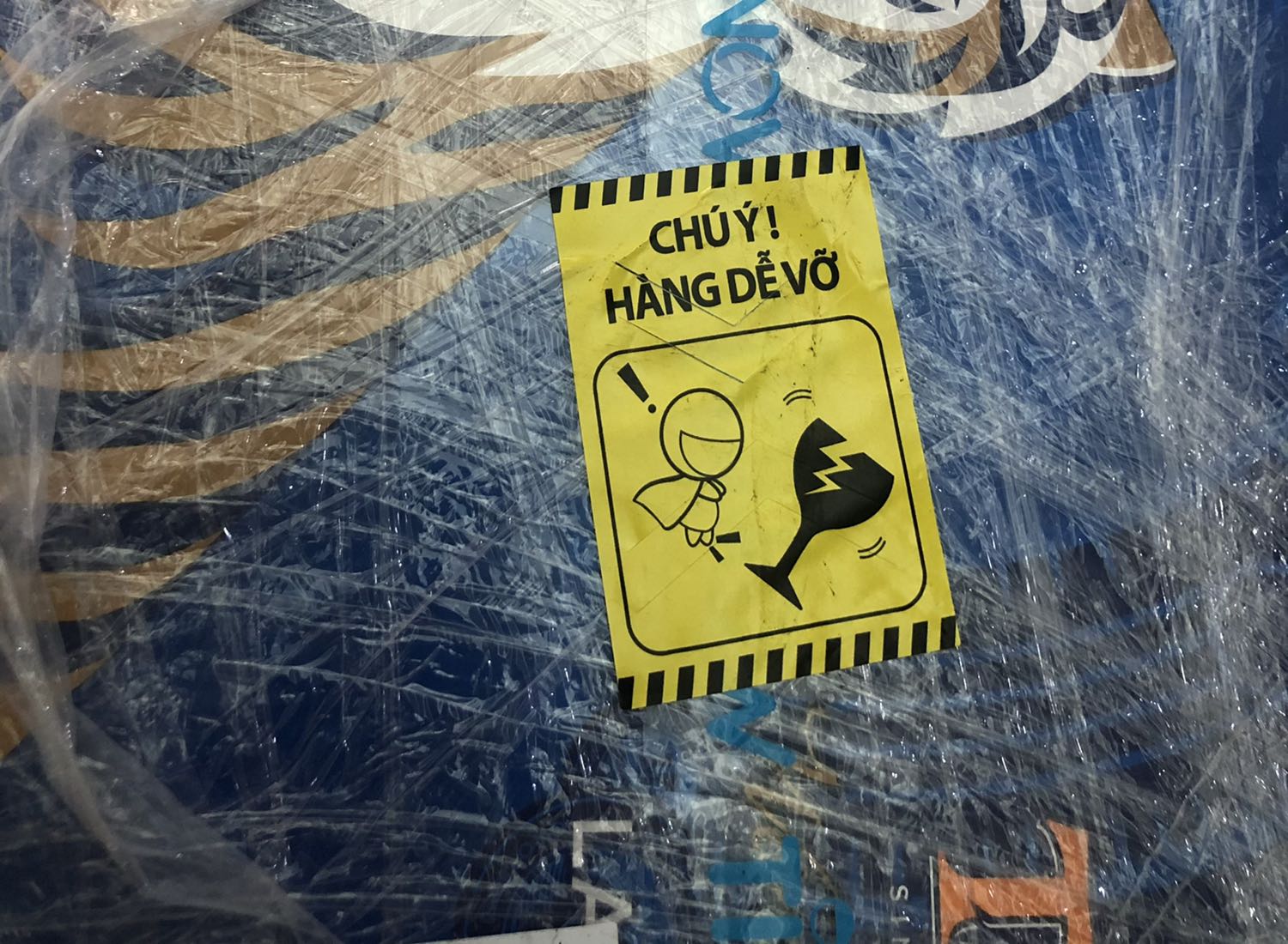 Mình là khách hàng lâu năm của Tiki. Rất không hài lòng về Tiki. Mình có mua 5 sản phẩm bia tiger với 5 đơn hàng khác nhau, để được áp dụng mã giảm giá 10% tối đa 20k của tiki và tham gia chương trình, đơn hàng có giá trị cao nhất. Vậy mà không hiểu lý do gì Tiki khoá luôn TIKINOW của mình, 
HSD Tikinow đến tháng 8/2021. Nếu có mua gói tikinow mới cũng không sử dụng được luôn. Mọi người chú ý để không bị mất tiền oan nhé. Mình là khách hàng lâu năm của Tiki. Rất không hài lòng về Tiki. Mình có mua 5 sản phẩm bia tiger với 5 đơn hàng khác nhau, để được áp dụng mã giảm giá 10% tối đa 20k của tiki và tham gia chương trình, đơn hàng có giá trị cao nhất. Vậy mà không hiểu lý do gì Tiki khoá luôn TIKINOW của mình, 
HSD Tikinow đến tháng 8/2021. Nếu có mua gói tikinow mới cũng không sử dụng được luôn. Mọi người chú ý để không bị mất tiền oan nhé.