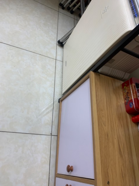 Sử dụng tiện lợi, ống không chắc lắm. Tạm ổn