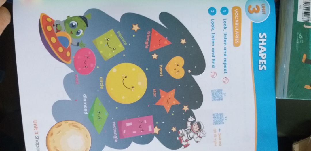 Thiết kế chương trình học đa dạng, hình ảnh bắt mắt. Sách to, in rõ nét, bìa dày. Rất đáng mua...!