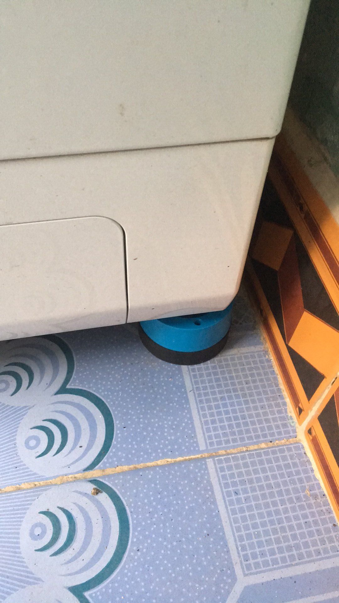 Đế chắc chắn và tiện lợi. Giao hàng nhanh và đủ.  Chủ shop nhiệt tình.