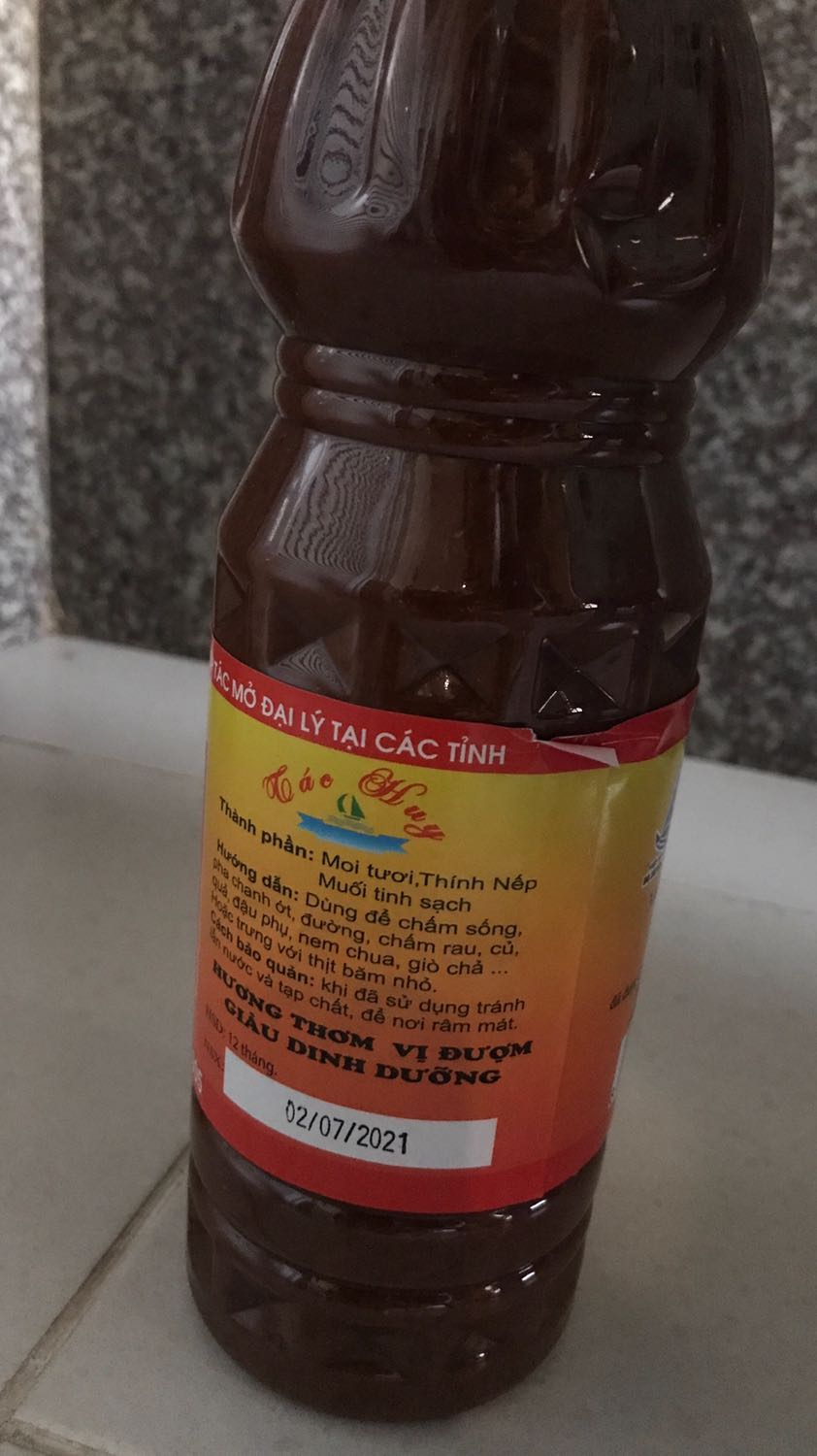 Sản phẩm mới (nếu so so với thời điểm lấy hàng trong tháng 8)có màu đỏ đặc trưng của mắm tép. Chưa sử dụng vì trong khi chờ nhận sản phẩm đã mua mắm tép khác để dùng rồi
Xử lý đơn hàng quá lâu: đặt hàng 11/8 nhận 2/11, không bằng các trang thương mại điện tử khác: đặt hàng cùng thời điểm trên Điện Biên, Yên Bái mà 14-21 ngày đã nhận được hàng