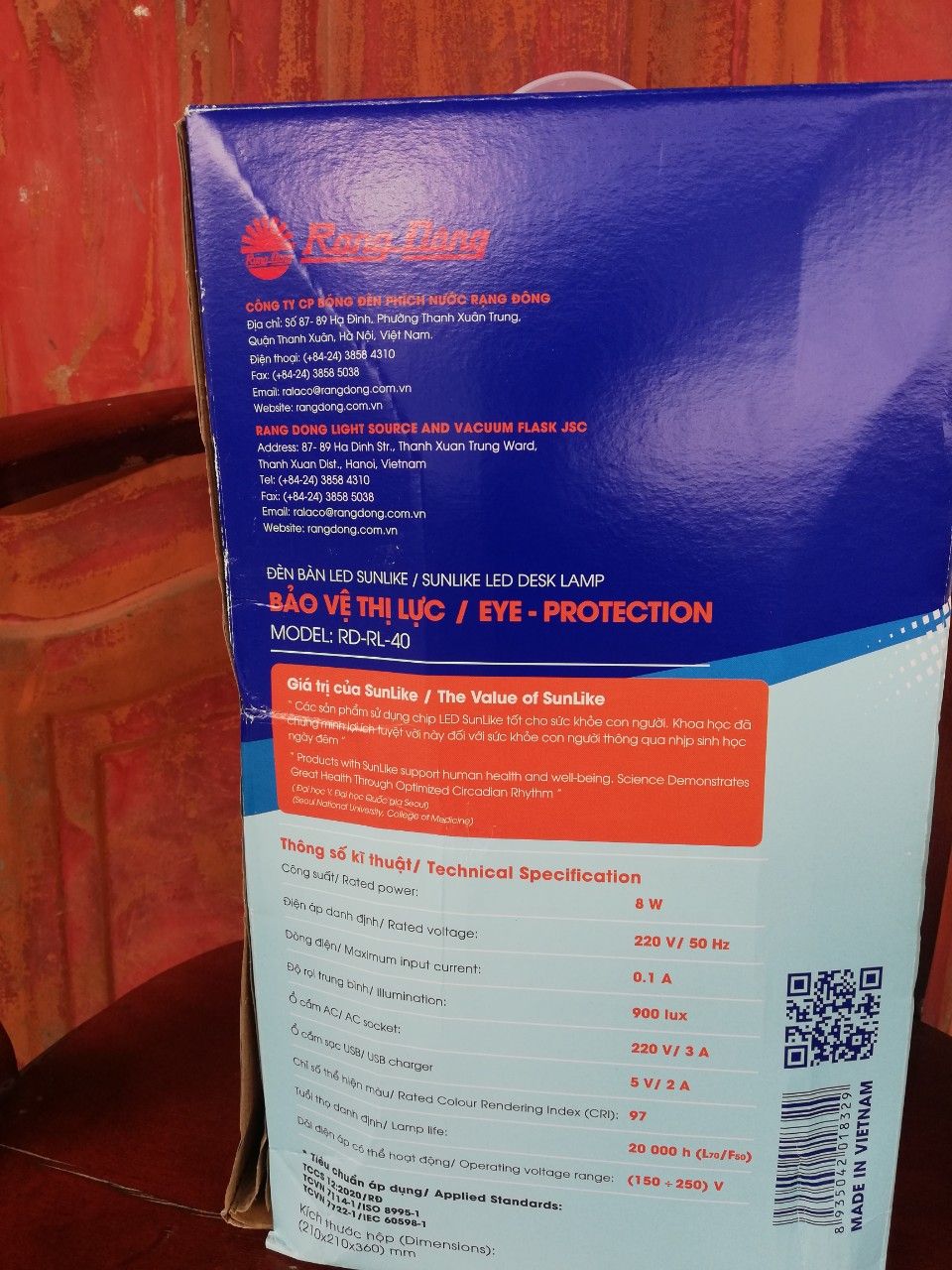 good, đã tốn nhiều thời gian để tìm hiểu nên mua đèn nào chất lượng, đảm bảo thông số cần thiết, giá phải chăng, rất đáng mua, mình mua 2 cái, tiếc là không được tặng ổ điện.