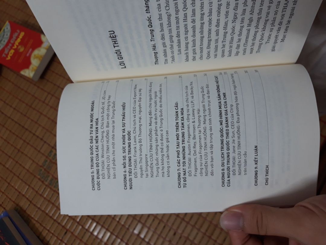 sách rất hay, đóng gói cẩn thận kh bị trầy xước, khuyên mng nên đọc để nắm bắt được tình hình tg hiện nay và tận dụng các cơ hội mới