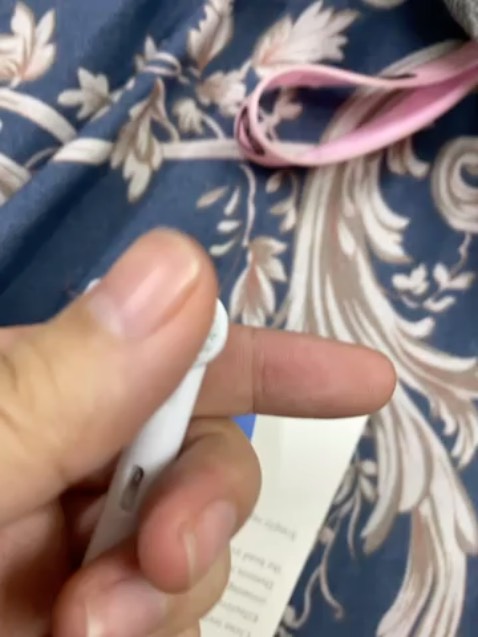 Đầu bàn chải dùng được cho máy Oral B pro 700 của mình. Lông thuộc dạng daily nên ko quá mềm, nói chung dùng cũng được, bạn nào răng lợi nhạy cảm thì chọn loại khác theo shop hướng dẫn nha. Shop gửi hàng siêu nhanh và cẩn thận, trải nghiệm mua sắm nhìn chung là hài lòng