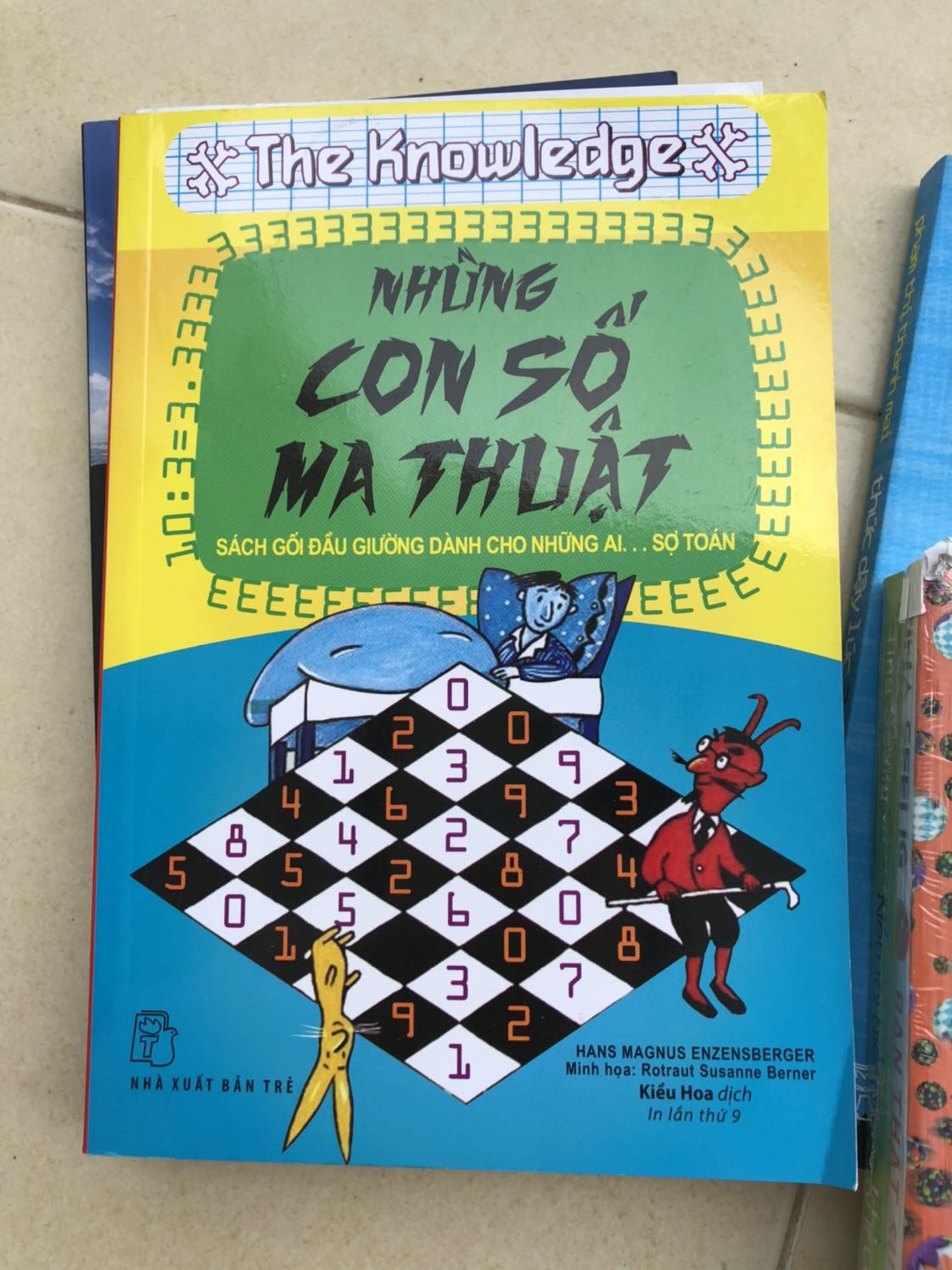 Mình khá ưng ý mua dc quyển này vì chờ khá lâu tiki ms sale lại quyển này. Tuy nhiên khi sách đến tay mình thấy sách bị quăn góc dù nên hơi thất vọng😔😔