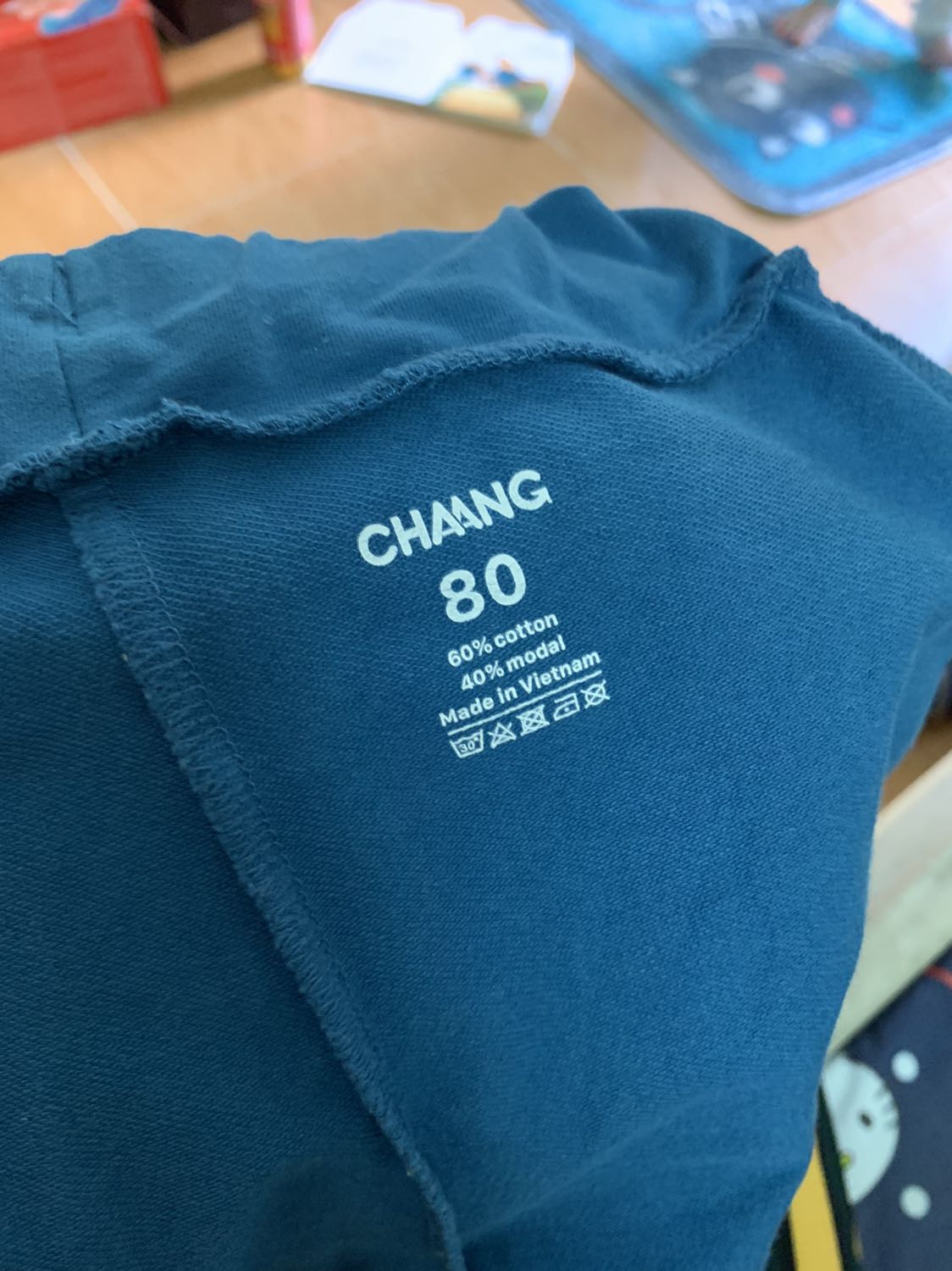 Sách đẹp. Đóng gói chắc chắn. Mình học theo bộ này thấy toàn diện tất cả kỹ năng luôn. các bạn nên mua nha 
Mình quên k chụp sách :)))