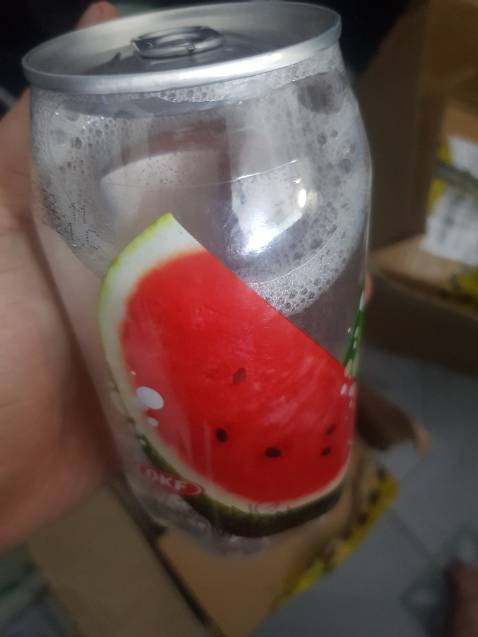 *** nước là sự kết hợp sáng tạo giữa *** nhôm và chai nhựa. Uống cũng hay hay