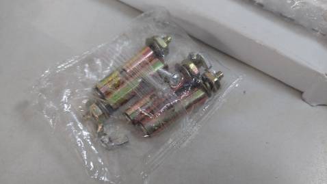 Giao hàng nhanh, hàng chất lượng,  ánh sáng mạnh, đóng gói không được đẹp lắm,  gồ ghề. Đã *** OK. Đầy đủ phụ kiện. Giao hàng nhanh, hàng chất lượng,  ánh sáng mạnh, đóng gói không được đẹp lắm,  gồ ghề. Đã *** OK. Đầy đủ phụ kiện.