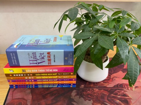 Sách dịch chính xác, không bị mất chữ với sai nội dung như bản của Cô Liêm!