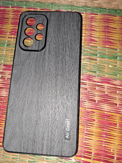 Treo đầu dê bán thịt lợn mua ốp lưng nillkin mà giao loại vớ vẩn mọi người cẩn thận shop này nha 1 lần mất tín thì vạn lần ko nên tin