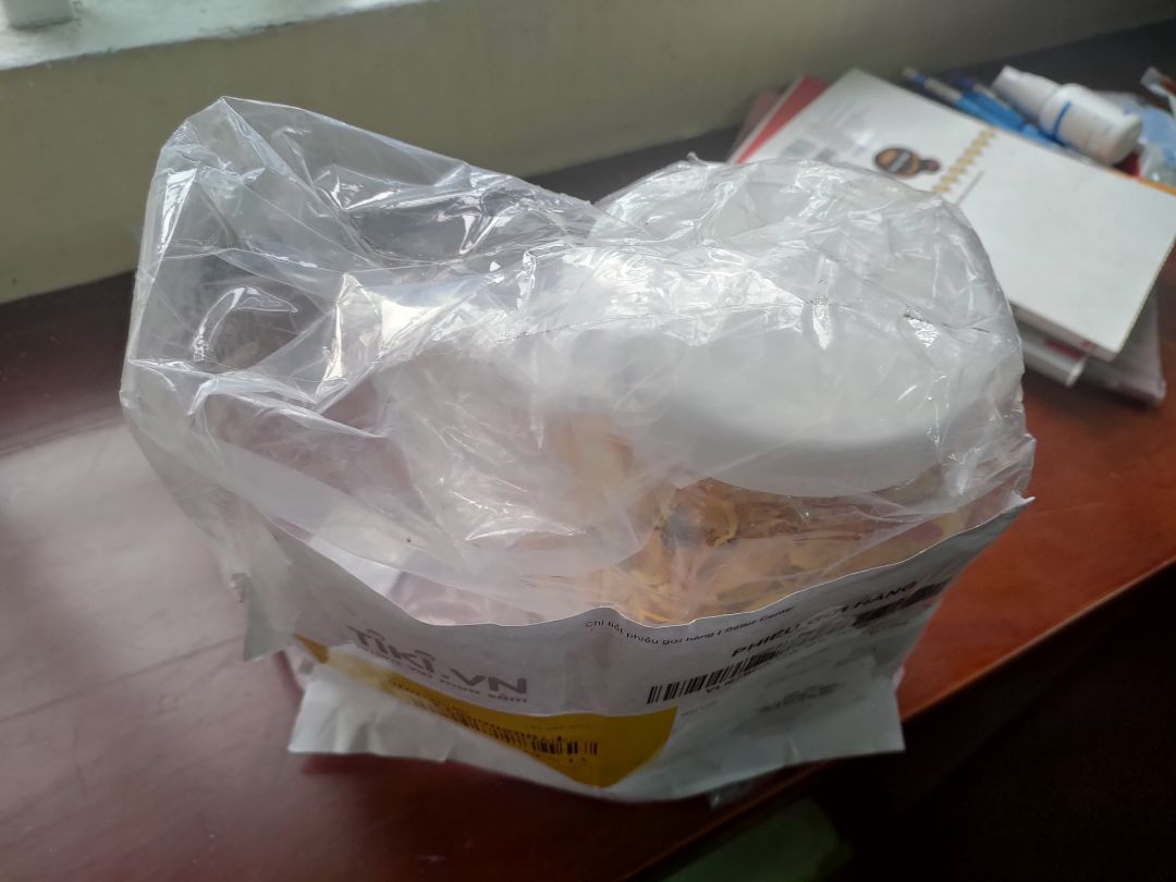 Khi nhận hàng thì gọi hàng nhau nát không đẹp mắt. Ghi là combo 2 họ khi nhận hàng chỉ có 1 hộp