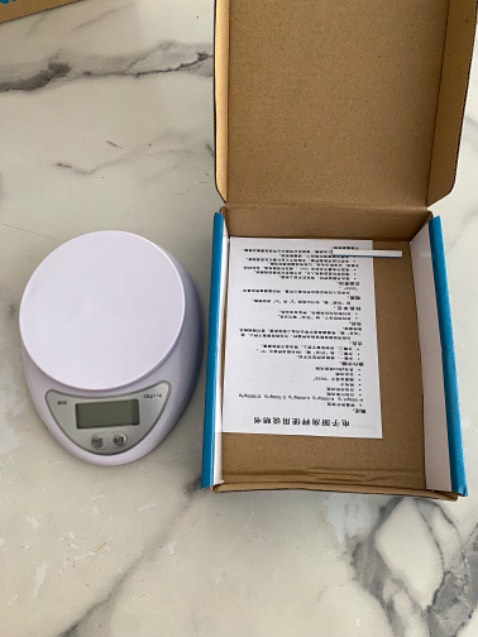 Giao nhanh, đóng gối kĩ, sản phẩm gọn nhẹ nhưng thiếu cục pin theo máy tiếc quá nên ko *** liền được