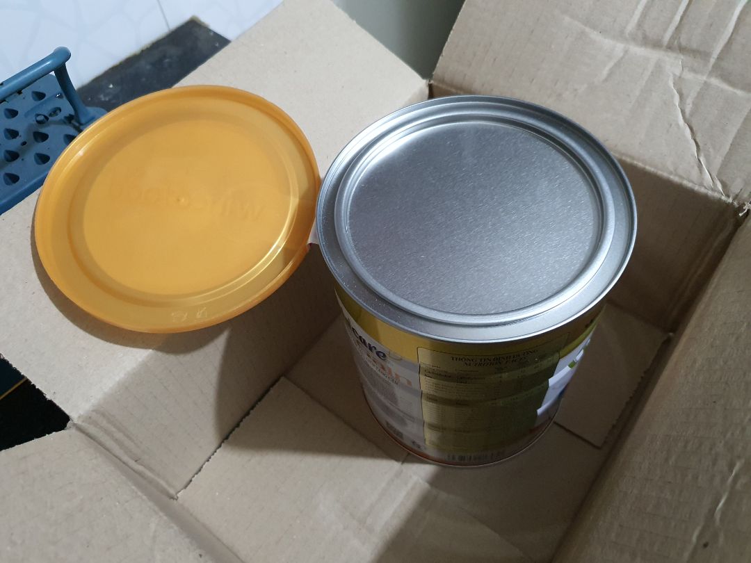 Đóng gói ổn, còn nguyên ten, hsd 2 băm, nsx mới 20.10.2020, mùi vani dịu nhẹ