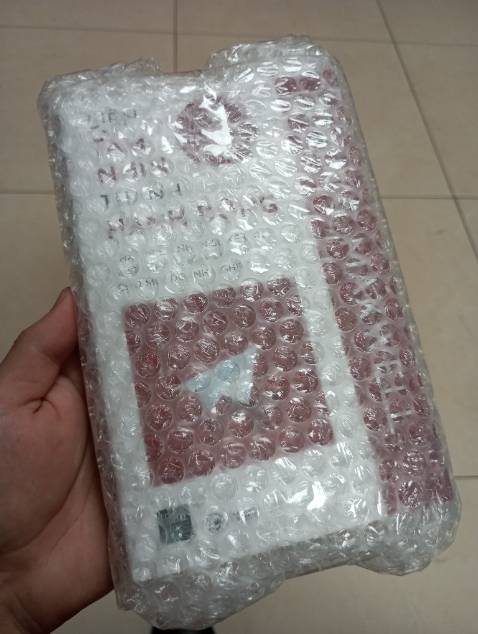 Đóng gói cẩn thận, giá cả phù hợp, sách nhìn bề ngoài không được mới cho lắm.