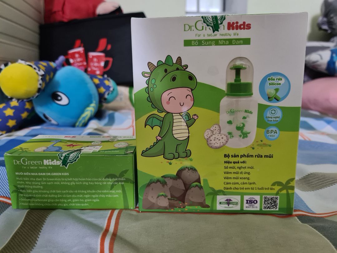 Sản phẩm tốt lắm lun, mình hay dùng để rửa mũi cho bé khi vừa có dấu hiệu nghẹt hay sổ mũi, giúp mũi họng thông thoáng và sạch. Hạn chế dc việc phải dùng kháng sinh cho con. Shop bán hàng uy tín, giao hàng nhanh và gói hàng cẩn thận nè. Thanks shop nhé.