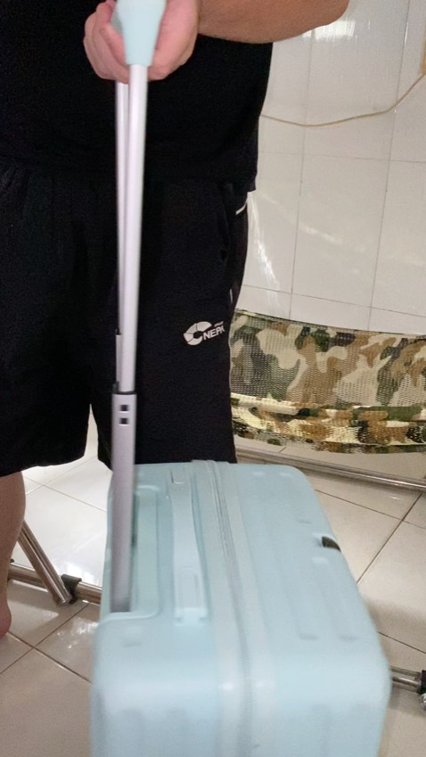 Đepj , nhưng vỏ ngoài hơi mỏng , bởi vậy tiền nào của đó à.