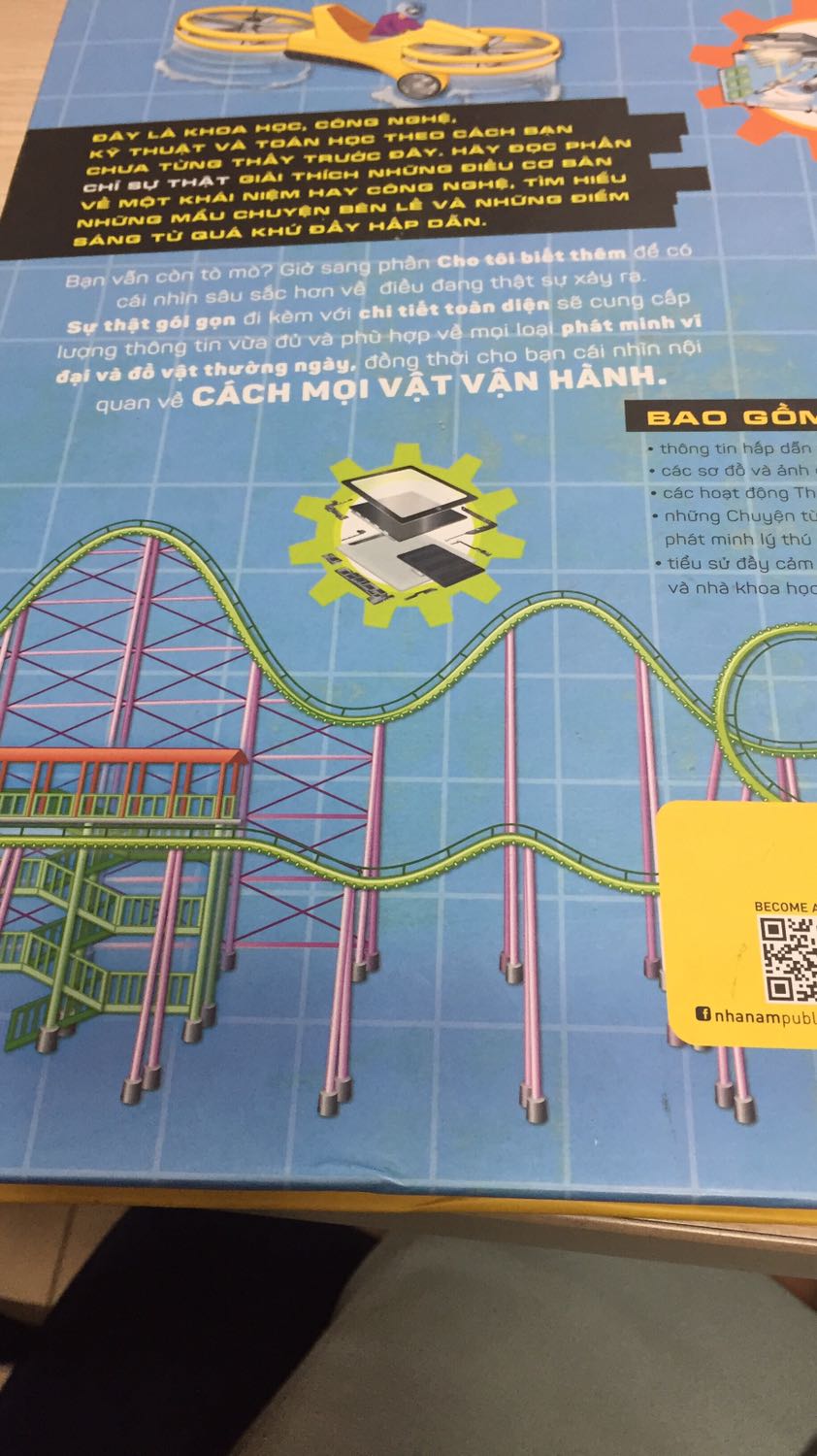 Nội dung sách rất hay và thú vị, tuy nhiên,hình thức rất xấu, cũ, đã đổi trả 1 lần nhưng vẫn bị tình trạng như ảnh, ngại đổi lại, nhưng thật sự không hài lòng với tình trạng sách gần đây của tiki, thường xuyên giao sách không được mới đẹp, nhìn rất cũ