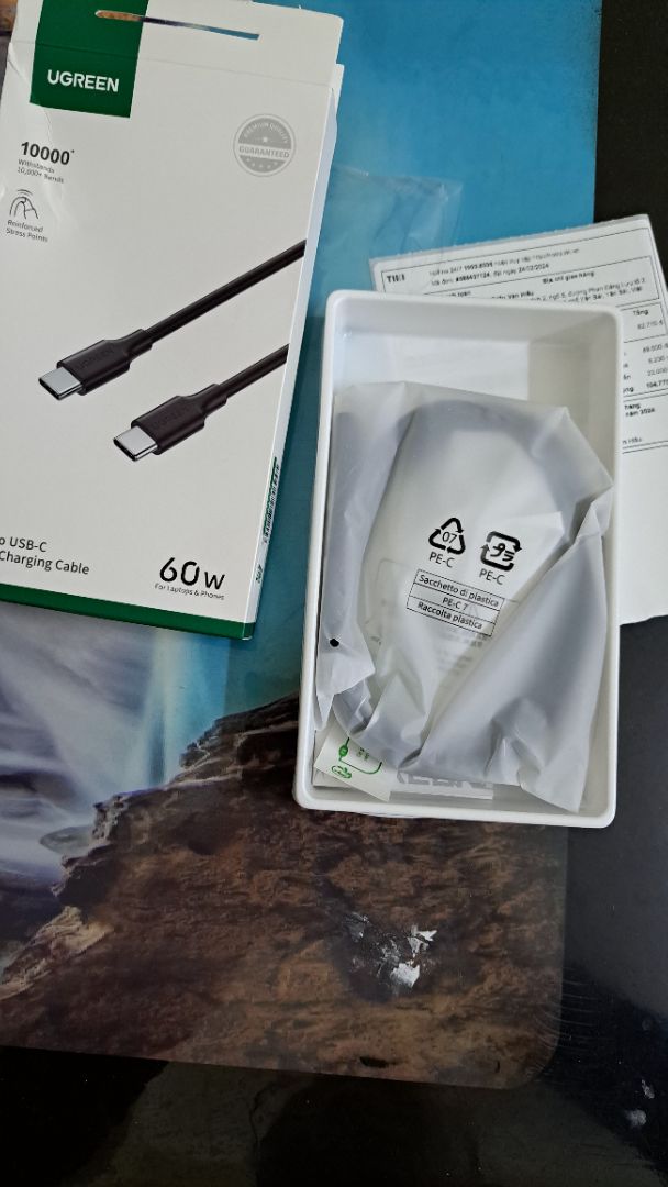 Vừa nhận thử ok, sạc nhanh dây chất lượng. Hộp quá chất luôn, mình dùng cáp Internet cũng toàn của hãng mày luôn