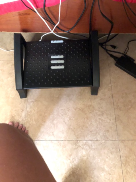 Kê chân tốt, cứng cáp hơn cột sống của SE nhiều lần, dùng gác chân để hóng drama SE cả ngày rất thoải mái, 10 đỉm, mãi yêu SE