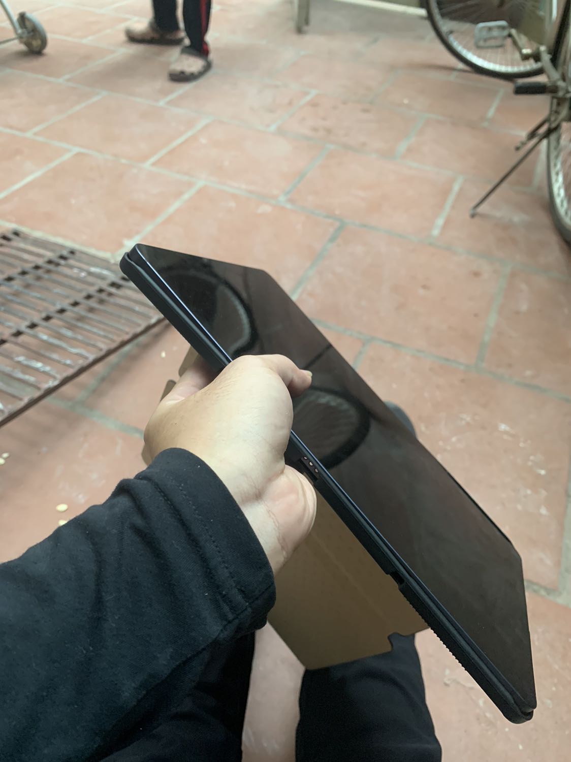 Không thể lắp vừa! Ốp lỗi