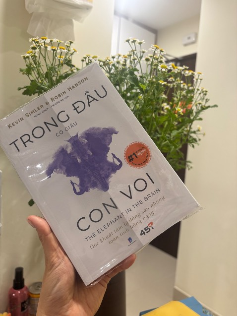 Mới đọc có một đoạn mà bị cuốn rồi