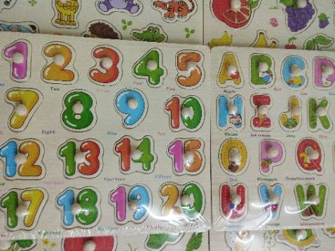 Shop tạo ra Combo này khá hợp lý đấy vì đủ các chủ đề. Chỉ cần mua 1 combo này đã dạy con sdc cả chữ, số, rau củ quả động vật luôn. Hàng thì chất lượng, giá cả phù hợp